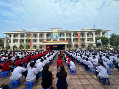 Trường THCS Yên Nghĩa tuyên truyền, phổ biến luật quản lý, sử dụng vũ khí, vật liệu nổ và công cụ hỗ trợ