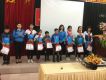 học sinh khó khăn trường THCS Yên Nghĩa nhận quà từ HĐ Quận và các tổ chức